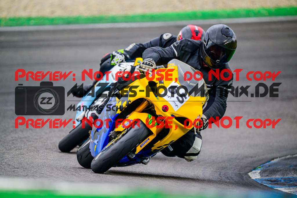 MaZZes_FotoMatrix_240614_6007705_4244 | GELB