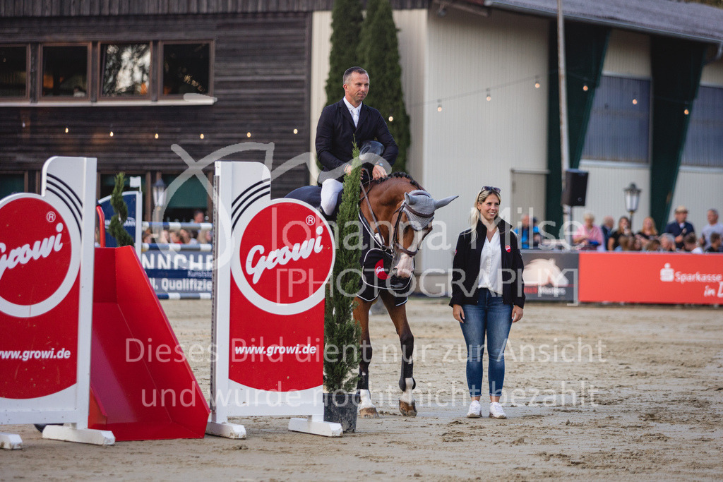 230826_Delbrueck_S1-Spr-992 | Deine schönsten Turniermomente als professionelle Fotos! Entdecke hochwertige Pferdesport-Fotografie im Online-Shop. Jetzt Fotos finden & bestellen!