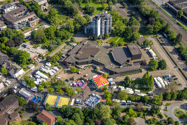 Witten240506841 | Luftbild, Himmelfahrtskirmes auf der Berger Straße am Saalbau Witten, Parkhotel Hochhaus, Karussell und Verkaufsstände, Witten, Ruhrgebiet, Nordrhein-Westfalen, Deutschland