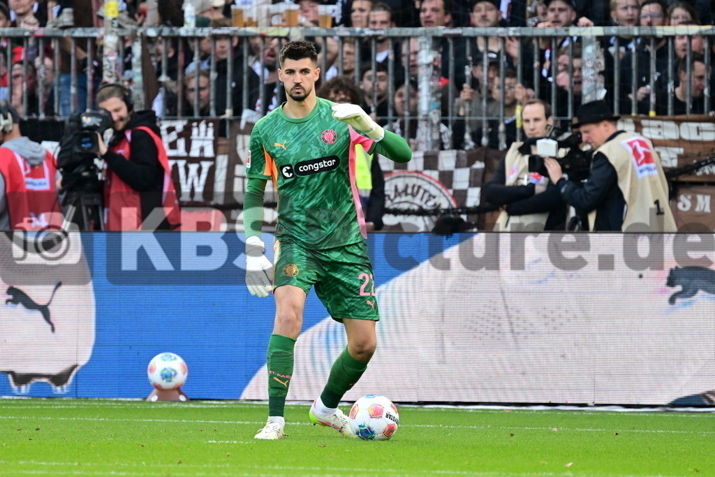 KBS Picture_FCStPauli-Bayer04Leverkusen_029 | Vasilj Nikola (St.Pauli) ,Sportplatz :  Millerntor Stadion, - Realisiert mit Pictrs.com
