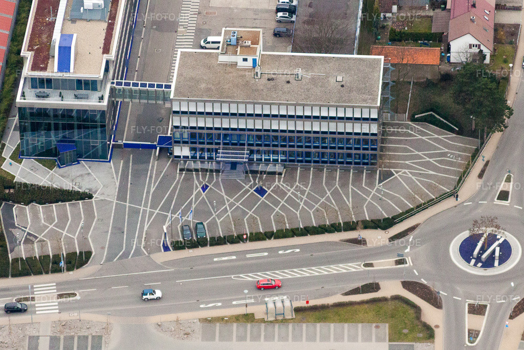 Luftbild: Firmengelände der BLANCO GmbH + Co KG, Stammsitz mit Hallen, Firmengebäuden und Produktionsstätten im Ortsteil Unterderdingen in Oberderdingen im Bundesland Baden-Württemberg in Deutschland. Foto: IMG_38247.jpg vom 12.03.2011 durch Werner Riehm/FLY-FOTO.de