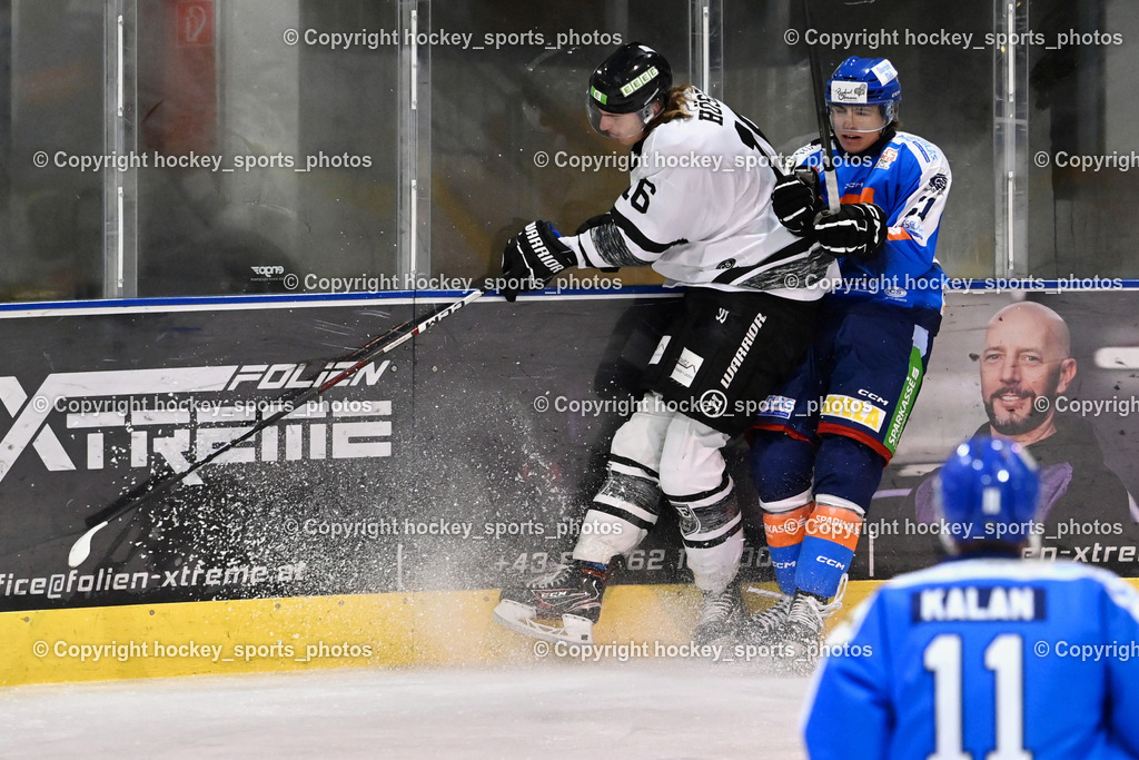 ESC Sparkasse Steindorf vs. LE Kings | #16 Hösele Jonas LE Kings, #21 Walder Patrik ESC Steindorf, ESC Sparkasse Steindorf vs. LE Kings, ESC Sparkasse Steindorf vs. LE Kings am 01.11.2025 in Steindorf (Ossiachersee Halle), Austria, (Photo by Bernd Stefan)