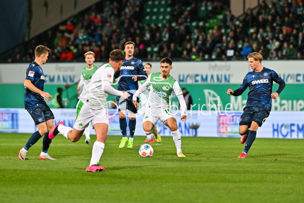 SpVgg Greuther Fürth - Karlsruher SC | FUERTH, GERMANY - OCTOBER 24: with ball Hans Aaron KELLER (SpVgg Greuther Fuerth 16) during the 2. bundesliga match between SpVgg Greuther Fuerth vs. Karlsruher SC on matchday 10 at Sportpark Ronhof Thomas Sommer on October 24, 2025 in Fuerth, Germany / DFL REGULATIONS PROHIBIT ANY USE OF PHOTOGRAPHS AS IMAGE SEQUENCES AND/OR QUASI-VIDEO