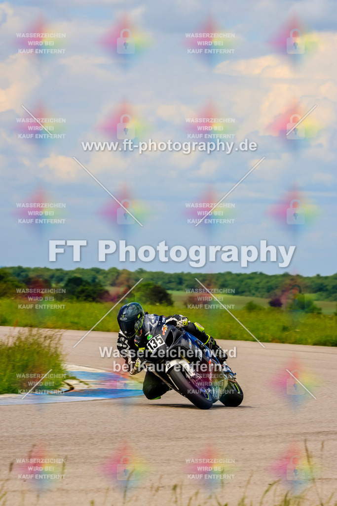 MotoTeam-1117 | Hier findet Ihr Bilder von Touristenfahrten auf der Nürburgring Nordschleife oder von anderen Veranstaltungen die ich besucht habe. Viel Spass beim Durch Schauen 