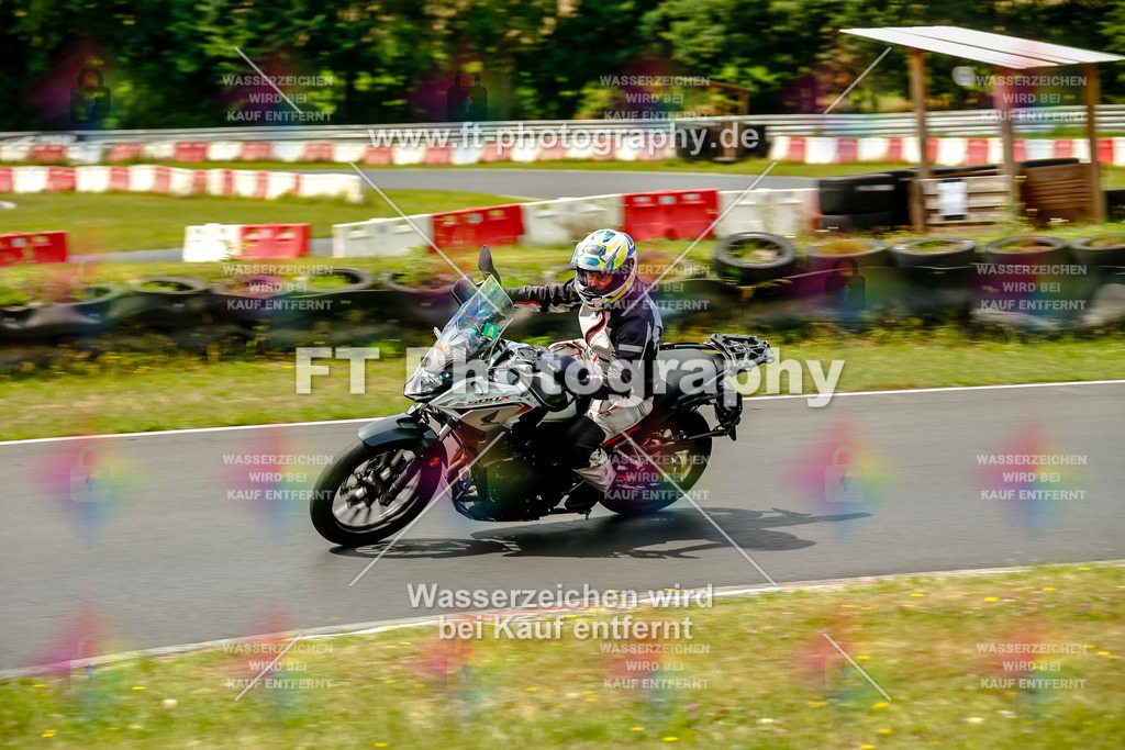 VBK-4966 | Hier findet Ihr Bilder von Touristenfahrten auf der Nürburgring Nordschleife oder von anderen Veranstaltungen die ich besucht habe. Viel Spass beim Durch Schauen 