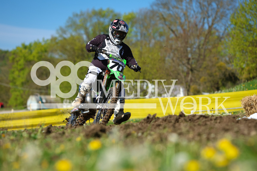 5E6A5510 | 989 MEDIAWORK