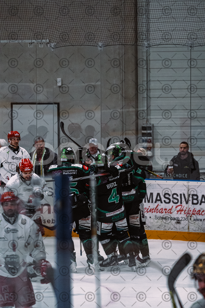 Alligators_vs_Hannover_PO_10_03_2026-24 | Höchstadt Alligators Fotogalerie: Eishockey-Action aus Franken. Professionelle Spielfotos, Portraits & Stadionbilder zum Download. Jetzt entdecken! - Realisiert mit Pictrs.com