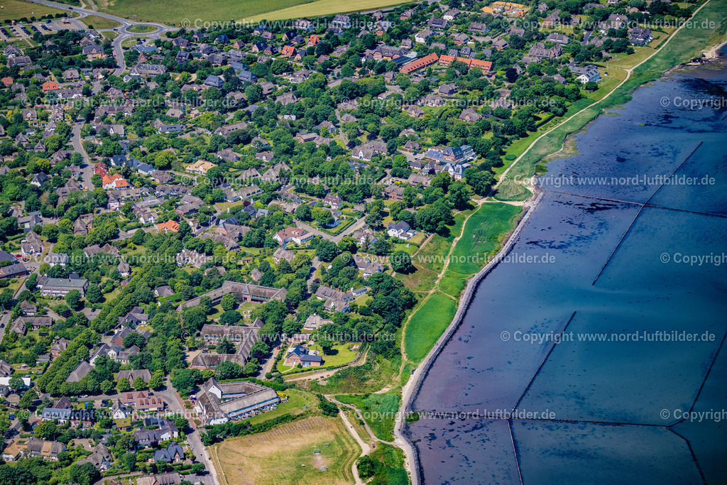 Sylt_Keitum_ELS_0029210625 | SYLT 13.08.2025 Ortsansicht an der Meeres-Küste in Keitum auf der Insel Sylt im Bundesland Schleswig-Holstein, Deutschland. // Townscape on the seacoast in Keitum at the island Sylt in the state Schleswig-Holstein, Germany. Foto: Martin Elsen