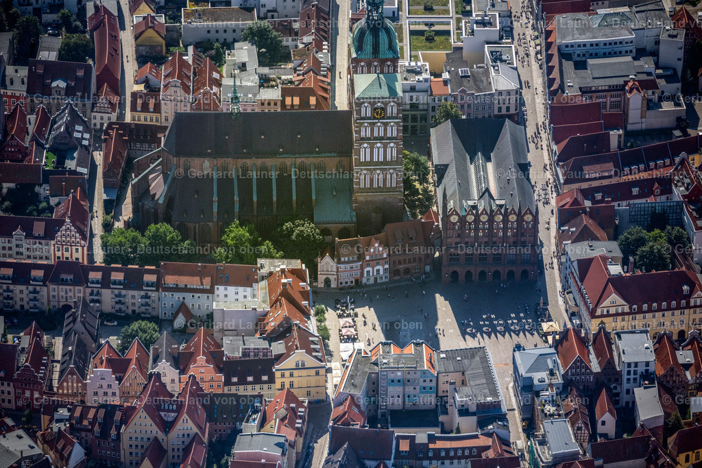 4061673 | STRALSUND 08.09.2021 Kirchengebäude der Sankt Nikolai -Gemeinde im Ortsteil Andershof in Stralsund im Bundesland Mecklenburg-Vorpommern. Weiterführende Informationen bei: Ev. Kirchengemeinde St. Nikolai,  Hansestadt Stralsund. // Church building Sankt Nikolai -Gemeinde in the district Andershof in Stralsund in the state Mecklenburg - Western Pomerania. Further information at: Ev. Kirchengemeinde St. Nikolai,  Hansestadt Stralsund. Foto: Gerhard Launer