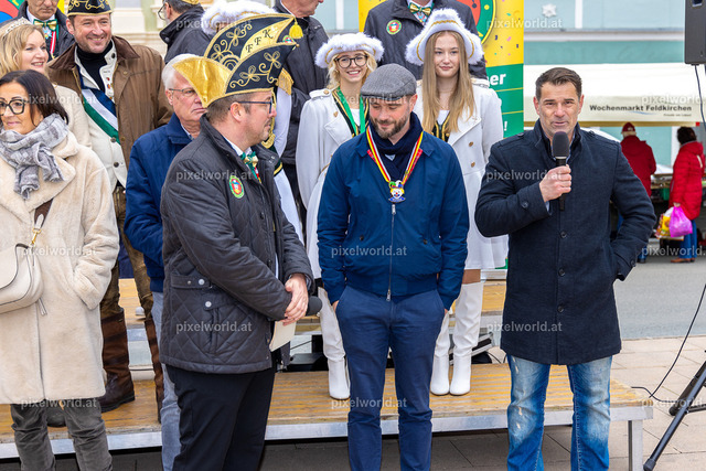 Faschingswecken am Hauptplatz | Bildershop von pixelworld.at - Realisiert mit Pictrs.com