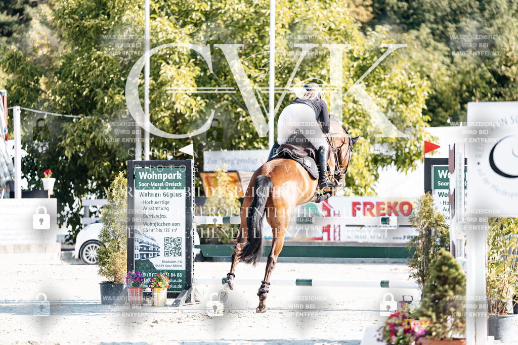 CK901617 | Turnierfotografie Pferdefotografie Trier Rheinland-Pfalz Pferdesport Reitsport Tierfotografie Sportfotografie Pferdevideo Pferdevideografie Equestrianvideography equestrianphotography  - Realisiert mit Pictrs.com