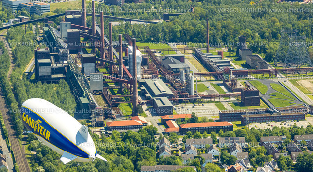 Essen230511751ZeppelinGoodYear | Luftbild, Zeppelin NT Rundflug über Essen, Kokerei Zollverein, Weltkulturerbe,   Stoppenberg, Essen, Ruhrgebiet, Nordrhein-Westfalen, Deutschland