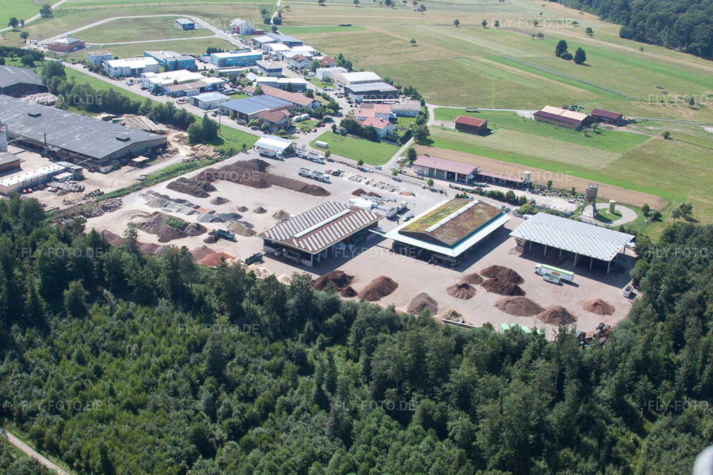 Luftbild: Corthum – Erdenwerk Forst Humus GmbH Im Schwarzenbusch 8, Marxzell-Pfaffenrot im Ortsteil Pfaffenrot in Marxzell im Bundesland Baden-Württemberg in Deutschland. Foto: IMG_42132.jpg vom 27.06.2011 durch Werner Riehm/FLY-FOTO.de