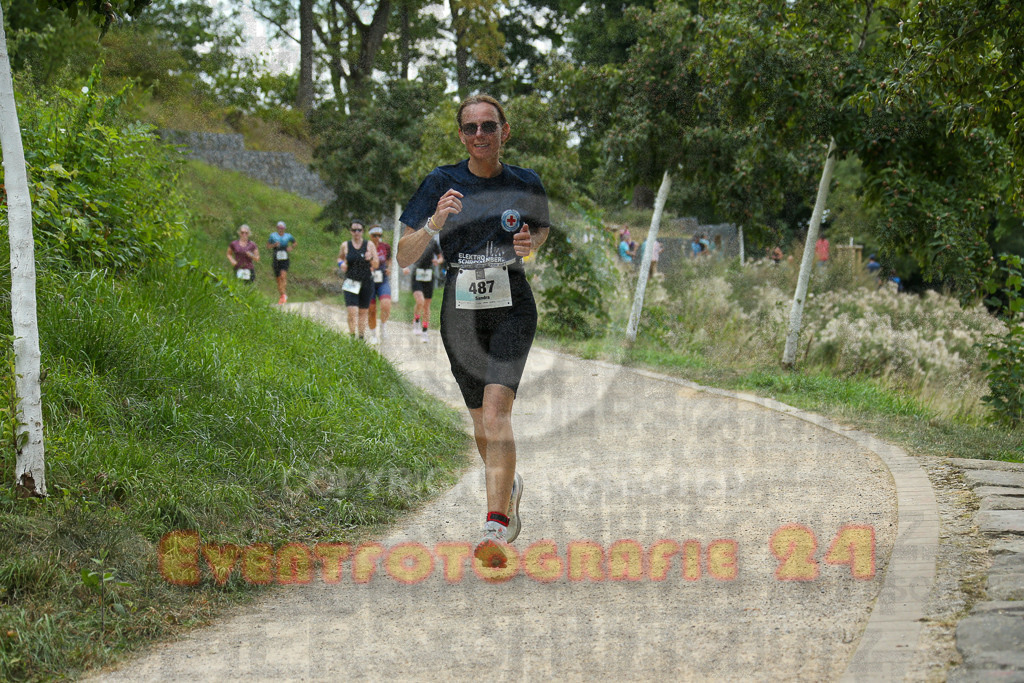 250824_1408_EX1_5134 | Sportfotografie im Rhein-Sieg Kreis, Köln, Bonn, NRW, Rheinland Pfalz, Hessen, etc. Unser Tätigkeitsfeld umfasst den Laufsport vom Volkslauf über den Marathon, Duathlon, Triathon bis zum Ultralauf wie Kölnpfad Ultra oder Schindertrail.