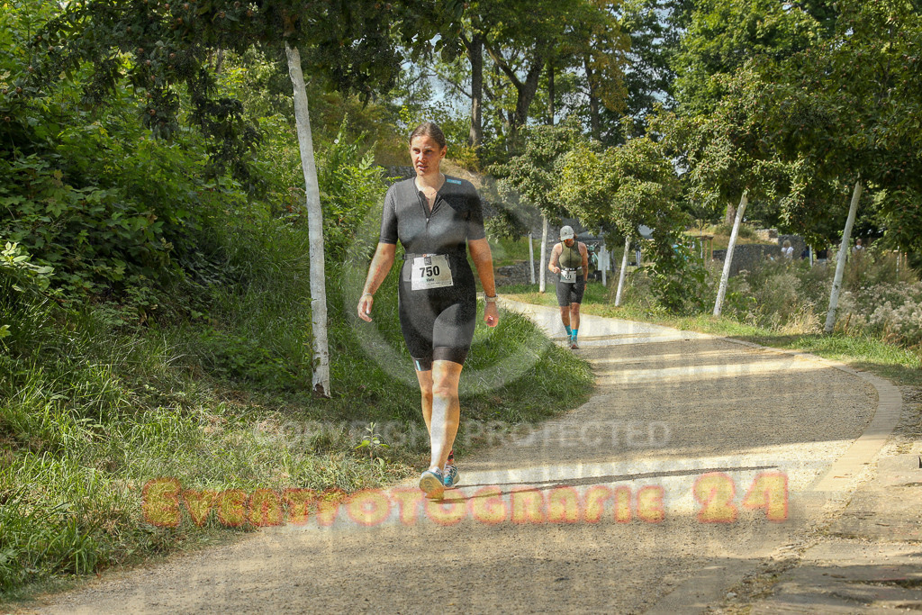 250824_1510_EX1_8606 | Sportfotografie im Rhein-Sieg Kreis, Köln, Bonn, NRW, Rheinland Pfalz, Hessen, etc. Unser Tätigkeitsfeld umfasst den Laufsport vom Volkslauf über den Marathon, Duathlon, Triathon bis zum Ultralauf wie Kölnpfad Ultra oder Schindertrail.
