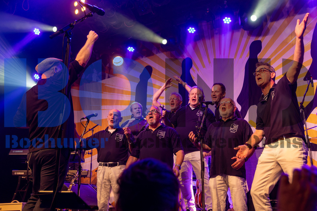 SES_GBAZEC20241227-86 | bond - Realisiert mit Pictrs.com