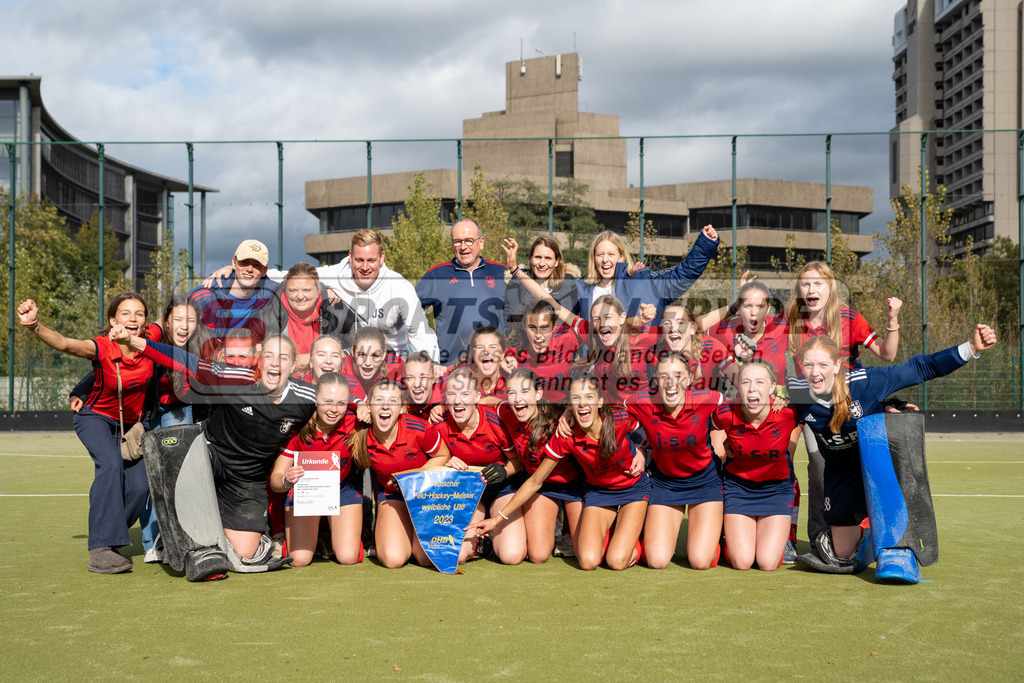 SFE_20231022_0247 | Deutsche Meisterschaft Weibliche U16 Finale Uhlenhorst Mülheim - Düsseldorfer HC am 22.10.2023 in Köln (Düsseldorfer Hockeyclub 1905 e.V.), Photo: Stephan Fehrmann 2023 (Sports-Gallery)