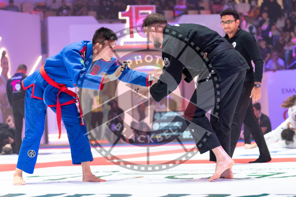 20231107PBB3654 | Fighters compete during the AJP World Master Championship in the Mubadala Arena in Abu Dhabi, Arab United Emirates, on November 7, 2023.
