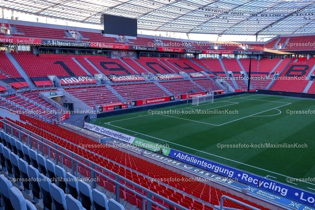 B0411052503596 | 11.05.2025, Fußball, Bayer 04 Leverkusen - Borussia Dortmund, 1. Fußball Bundesliga, 33. Spieltag, BayArena, Saison 2024 2025: Feature Innenansicht Stadion Symbolbild leer leeres Symbolfoto Rasen Spielfeld Tribüne Tribünen Dach Übersicht Übersichtsbild Sportstätte SpielstätteDFB regulations prohibit any use of photographs as image sequences and or quasi-video.