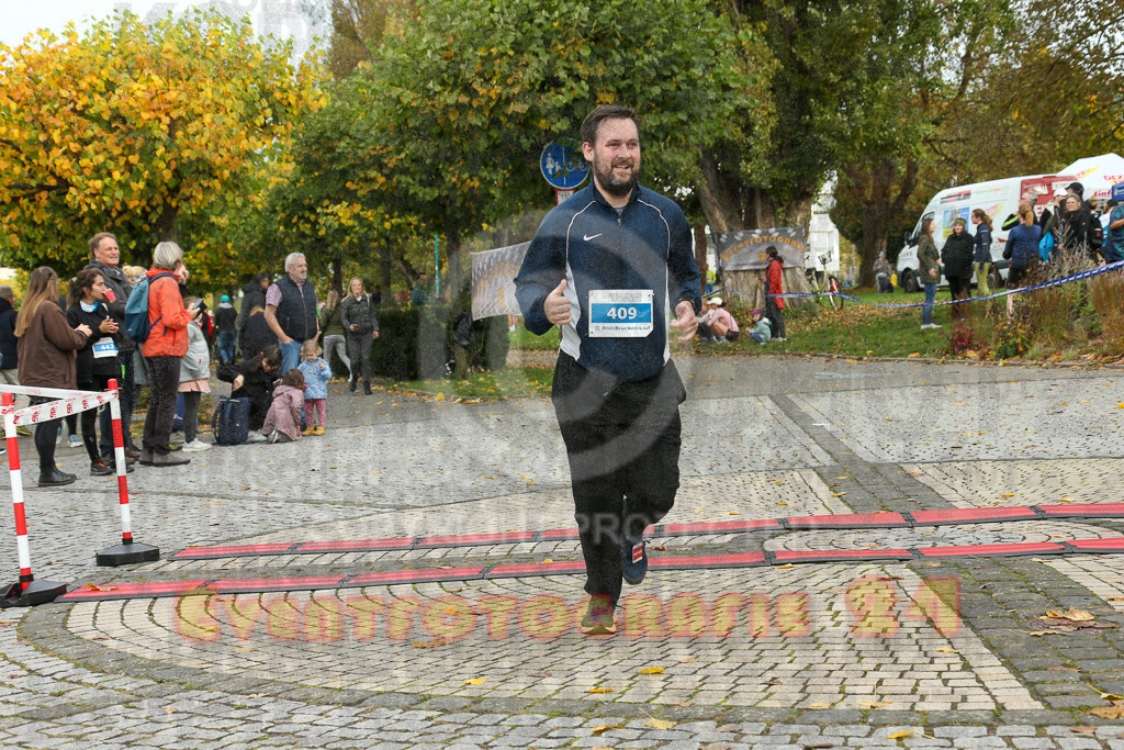 241020_1039_EX1_9805 | Sportfotografie im Rhein-Sieg Kreis, Köln, Bonn, NRW, Rheinland Pfalz, Hessen, etc. Unser Tätigkeitsfeld umfasst den Laufsport vom Volkslauf über den Marathon, Duathlon, Triathon bis zum Ultralauf wie Kölnpfad Ultra oder Schindertrail.