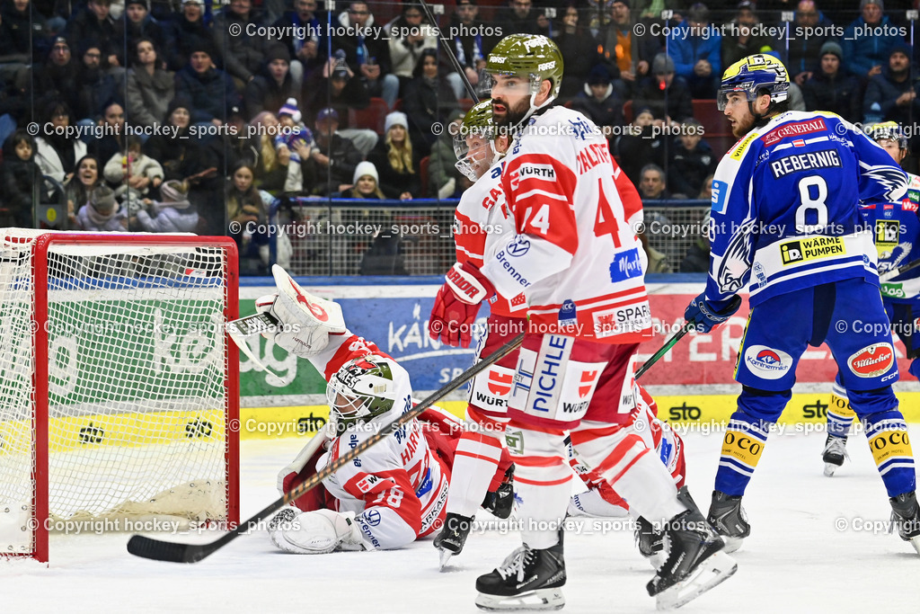 EC IDM WÄRMEPUMPEN VSV vs. HCB Südtirol Alperia | #8 Maximilian Rebernig EC VSV, #44 Scott Valentine HCB Südtirol Alperia, #35 Gianluca Vallini HCB Südtirol Alperia, EC IDM WÄRMEPUMPEN VSV vs. HCB Südtirol Alperia, EC IDM WÄRMEPUMPEN VSV vs. HCB Südtirol Alperia am 28.12.2025 in Villach (Stadthalle Villach), Austria, (Photo by Bernd Stefan)