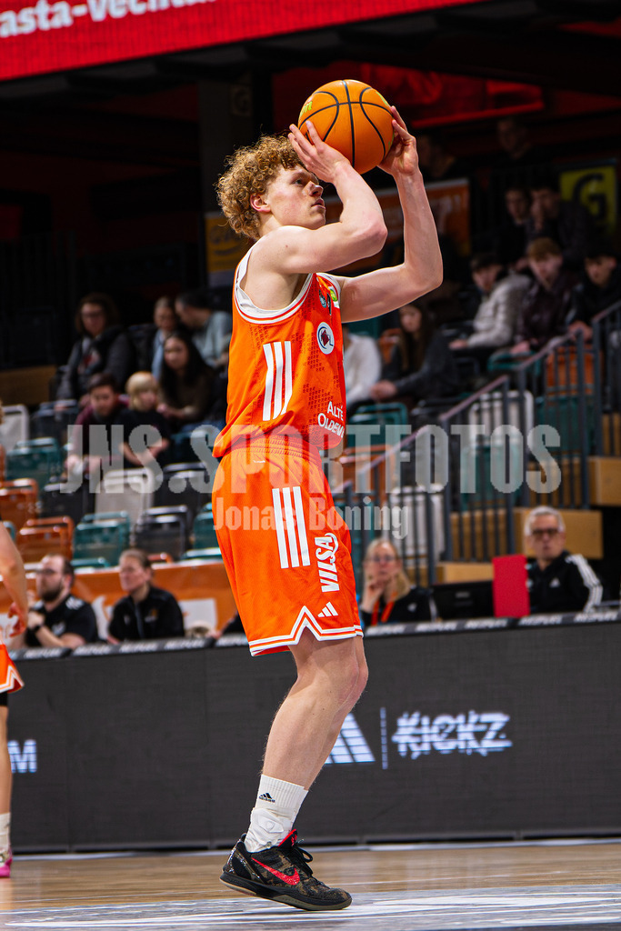 Basketball I Herren I Saison 2025-2026 I ProB Nord I 21. Spieltag I Rasta Vechta II - Iserlohn Kangaroos I 3055 | Tristan Gutersohn (3, RASTA Vechta II) - Realisiert mit Pictrs.com