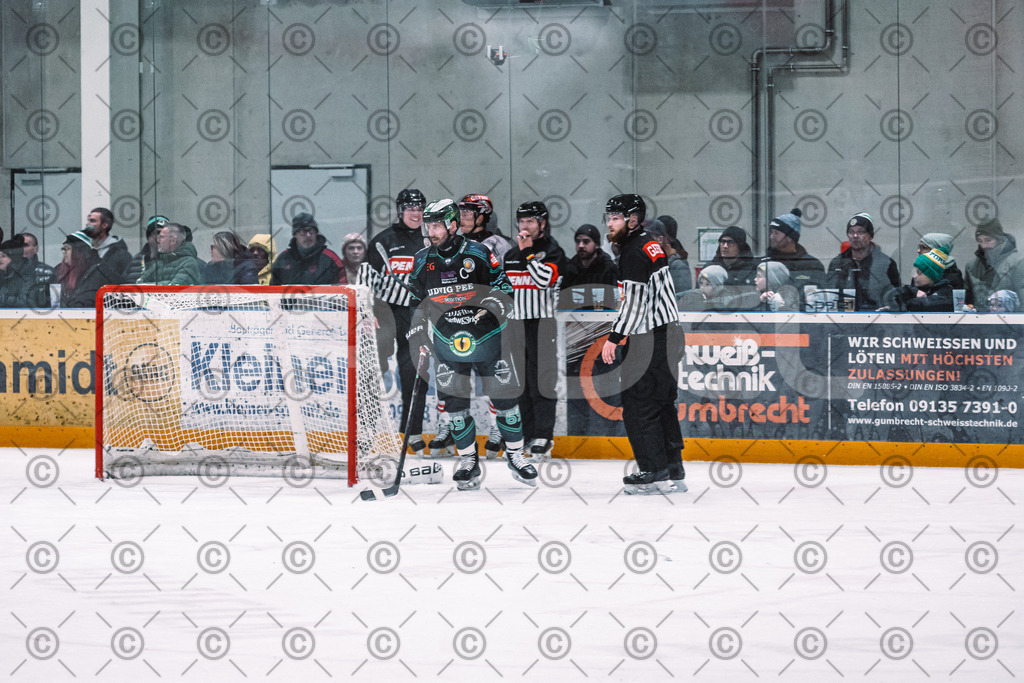 Alligators_vs_Memmingen_05_12_2025-153 | Höchstadt Alligators Fotogalerie: Eishockey-Action aus Franken. Professionelle Spielfotos, Portraits & Stadionbilder zum Download. Jetzt entdecken! - Realisiert mit Pictrs.com