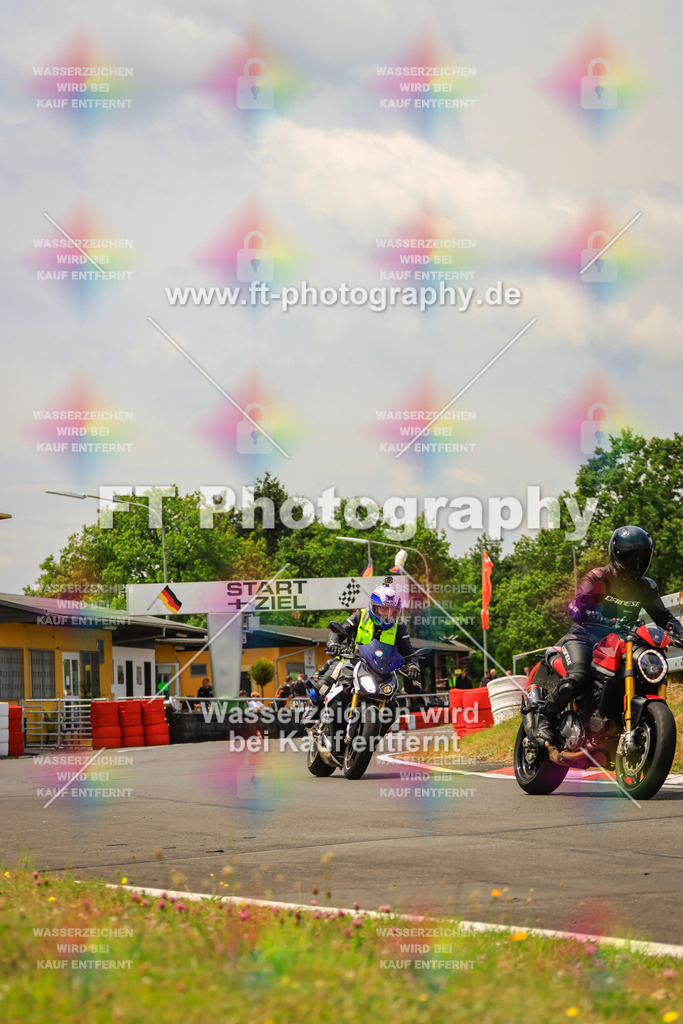 _DSK2604 | Hier findet Ihr Bilder von Touristenfahrten auf der Nürburgring Nordschleife oder von anderen Veranstaltungen die ich besucht habe. Viel Spass beim Durch Schauen 