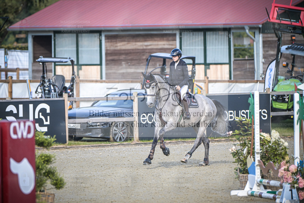 DOS_8304 | Entdecke hochwertige Reitturnierfotos von Foto Oger. Professionell, emotional und authentisch – jetzt Lieblingsmomente im Shop bestellen. - Realisiert mit Pictrs.com