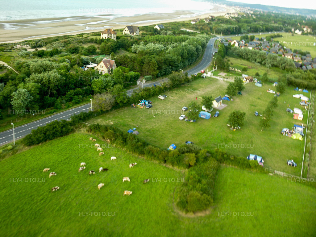 Vue aérienne: Vue de la ville à Merville-Franceville-Plage dans le département Calvados, France – .Photo: DSCN0531.jpg prise le 04/08/2005 par Werner Riehm/FLY-FOTO.eu – Résolution de l'original: 3264 x 2448 px