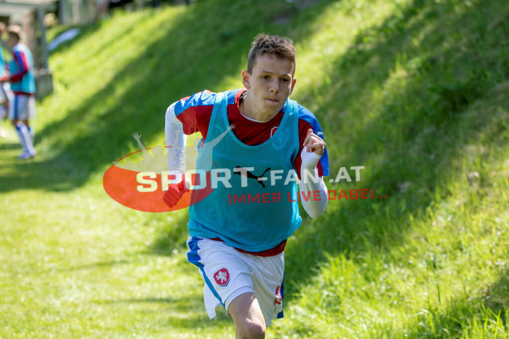 Portugal  U15 -Czech Republic U15 |  ; Portugal  U15 -Czech Republic U15 am 29.04.2022 in Arnoldstein
(Sportplatz), AUSTRIA, (Photo by Ernst Krawagner sport-fan.at) - Realisiert mit Pictrs.com