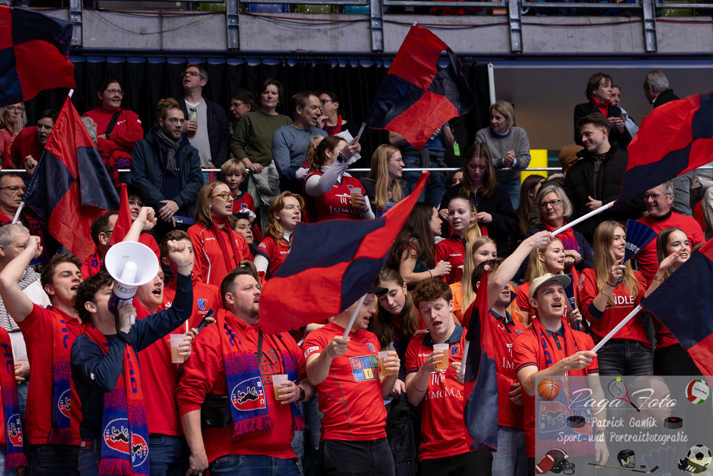 Volvo E.R.B. Final 4 Finale Frauen: Berliner HC - Mannheimer HC, 26.01.2025 | Fans des Berliner HC, Berliner HC - Mannheimer HC, Frankfurt, Süwag Arena, 26.1.2025 - Realisiert mit Pictrs.com