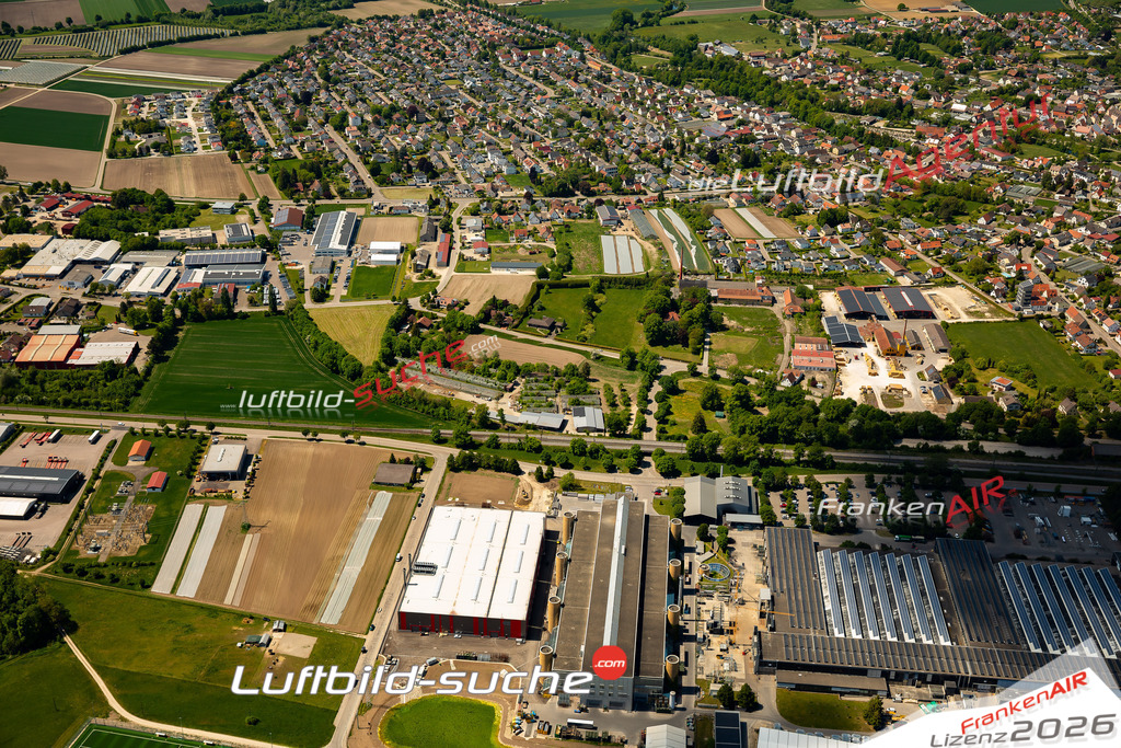 Luftaufnahme der Stadt Gundelfingen an der Donau - Die Luftaufnahme wurde 2025 vom UL-Flugzeug heraus erstellt ( keine Drohne ) - Hochauflösende Luftaufnahme - für professionelle Ausdrucke geeignet. Die Geschenkidee !Mit Lizenz und Bildrechte bestellbar