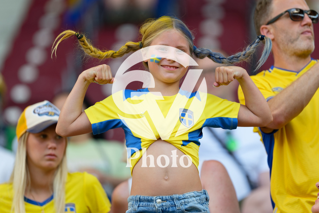 Denmark v Sweden - UEFA Women's EURO 2025 Group C | GENEVA, SWITZERLAND - JULY 4: Fans of Sweden are seen during the UEFA Womens EURO 2025 Group C match between Denmark and Sweden at Stade de Geneve on July 4, 2025 in Geneva, Switzerland. (Photo by Giuseppe Velletri/Sports Press Photo/Getty Images)