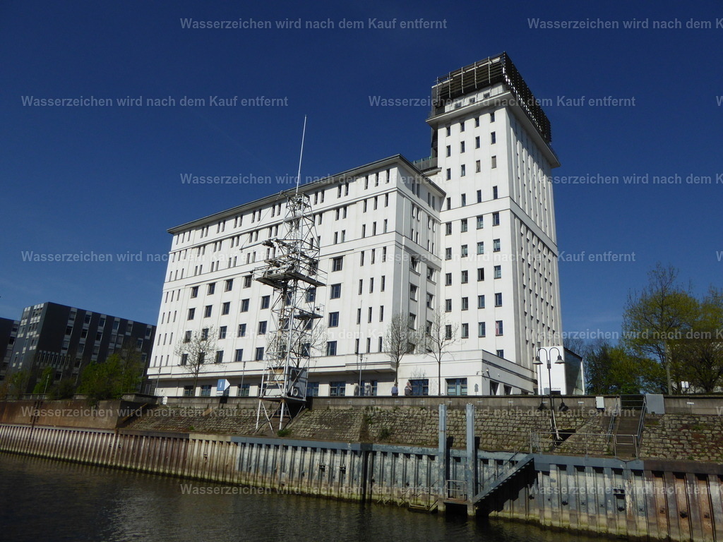 P1010939 | Entdecken Sie die faszinierende Welt von Norbert Michels: Surreale Kunstwerke, hochwertige Fotos, Leinwandbilder & Fotoprodukte wie Tassen mit bild7 - Realisiert mit Pictrs.com