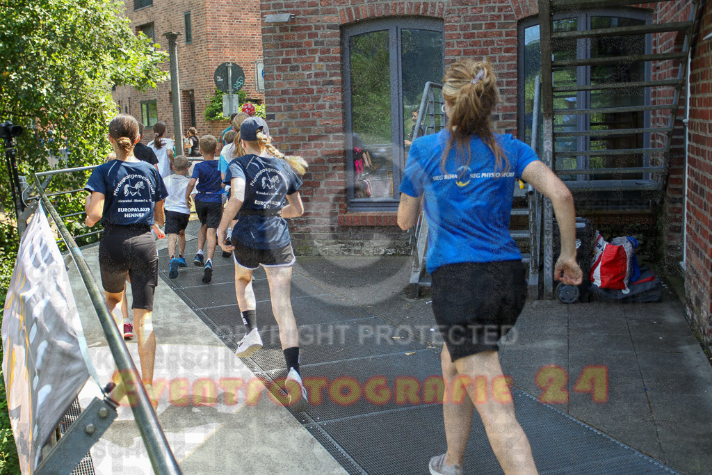 230624_1508_EV3_4328 | Sportfotografie im Rhein-Sieg Kreis, Köln, Bonn, NRW, Rheinland Pfalz, Hessen, etc. Unser Tätigkeitsfeld umfasst den Laufsport vom Volkslauf über den Marathon, Duathlon, Triathon bis zum Ultralauf wie Kölnpfad Ultra oder Schindertrail.