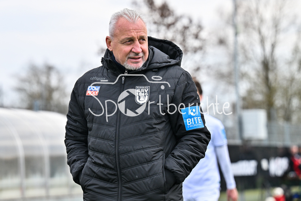 FC Ingolstadt - SSV Ulm 1846 Fussball  | INGOLSTADT, GERMANY - 25. MAERZ: im Bild Pavel DOTCHEV (Trainer SSV Ulm) / Einzelfoto / Freisteller während dem Testspiel zwischen dem FC Ingolstadt und dem SSV Ulm 1846 Fussball auf Platz 4 am Audi Sportpark