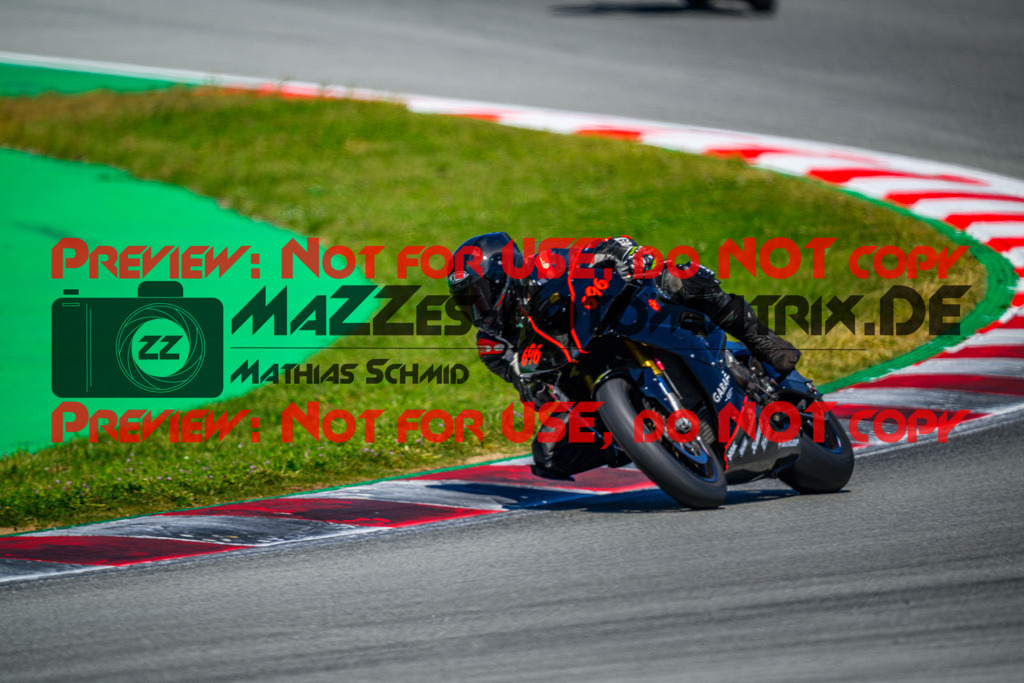 MaZZes_Fotomatrix_20260417_6007705_4674 | GELB