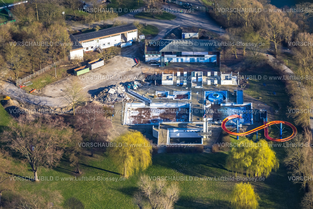 Herdecke260304492 | Luftbild, Freibad Herdecke am Fluss Ruhr, Baustelle mit Abbrucharbeiten, Wasserrutsche, Herdecke, Ruhrgebiet, Nordrhein-Westfalen, Deutschland