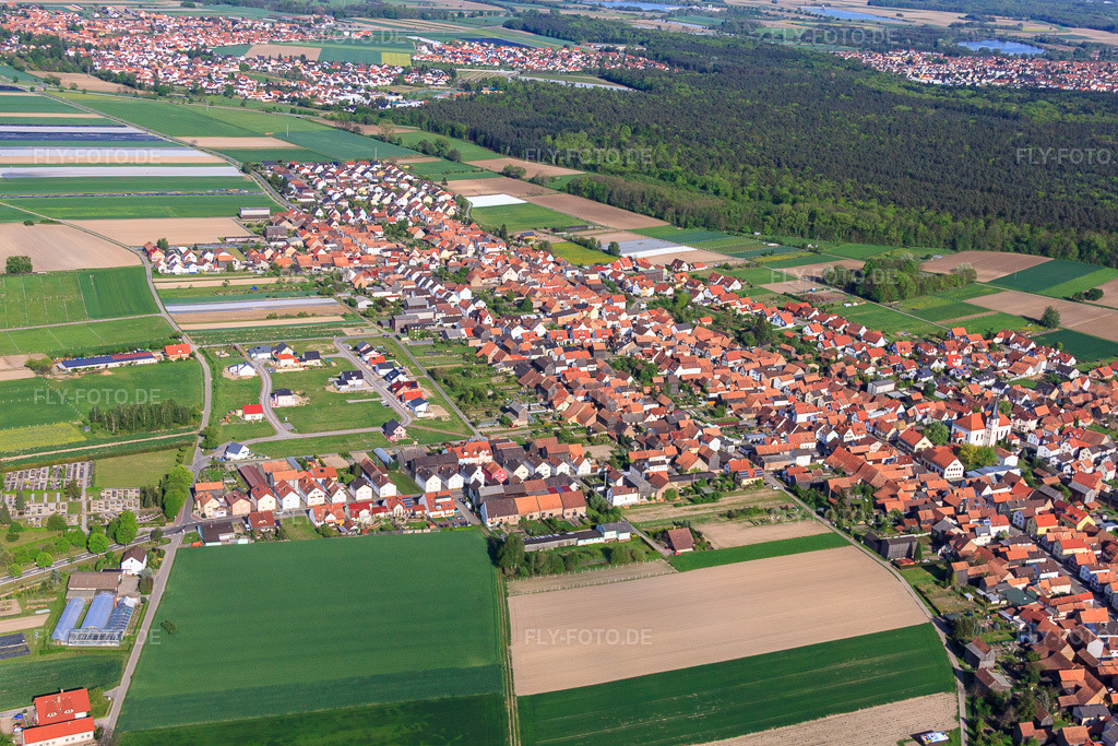 Luftbild: Neubaugebiet Im Tabakfeld in Hatzenbühl im Bundesland Rheinland-Pfalz in Deutschland. Foto: IMG_49937.jpg vom 01.05.2012 durch Werner Riehm/FLY-FOTO.de
