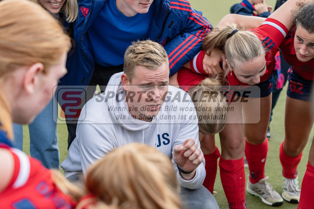 HK_20231022_106158 | Finale Deutsche Meisterschaft Feld WU16 Uhlenhorst Mülheim - Düsseldorfer HC am 22.10.2023 DHC, Düsseldorf ,
