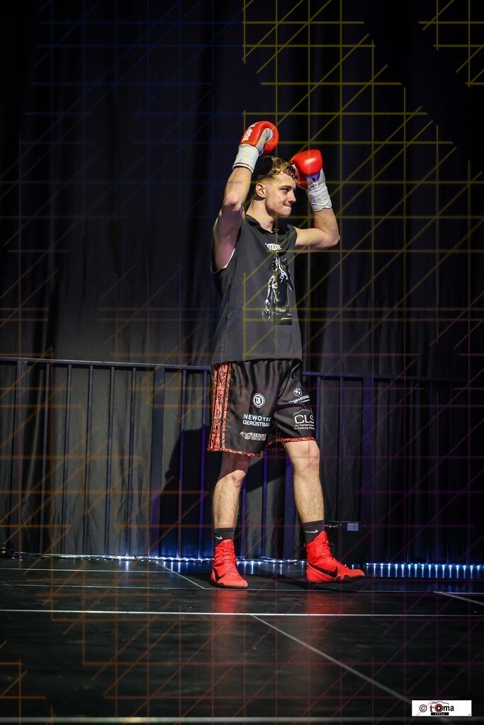 BoB 2026 Arnold vs. Faiz-2 | professionelle Sport- und Eventfotografie von Tomafocus – dynamische Bilder, emotionale Momente und hochwertige Aufnahmen für jeden Anlass. - Realisiert mit Pictrs.com