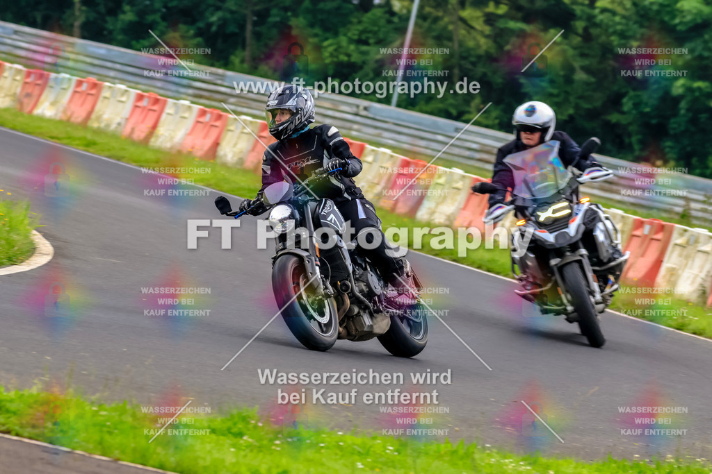 VBK-6799 | Hier findet Ihr Bilder von Touristenfahrten auf der Nürburgring Nordschleife oder von anderen Veranstaltungen die ich besucht habe. Viel Spass beim Durch Schauen 
