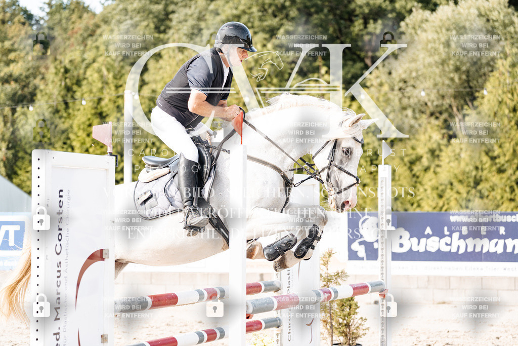 CK906510 | Turnierfotografie Pferdefotografie Trier Rheinland-Pfalz Pferdesport Reitsport Tierfotografie Sportfotografie Pferdevideo Pferdevideografie Equestrianvideography equestrianphotography  - Realisiert mit Pictrs.com
