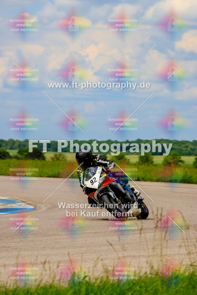 MotoTeam-1095 | Hier findet Ihr Bilder von Touristenfahrten auf der Nürburgring Nordschleife oder von anderen Veranstaltungen die ich besucht habe. Viel Spass beim Durch Schauen 