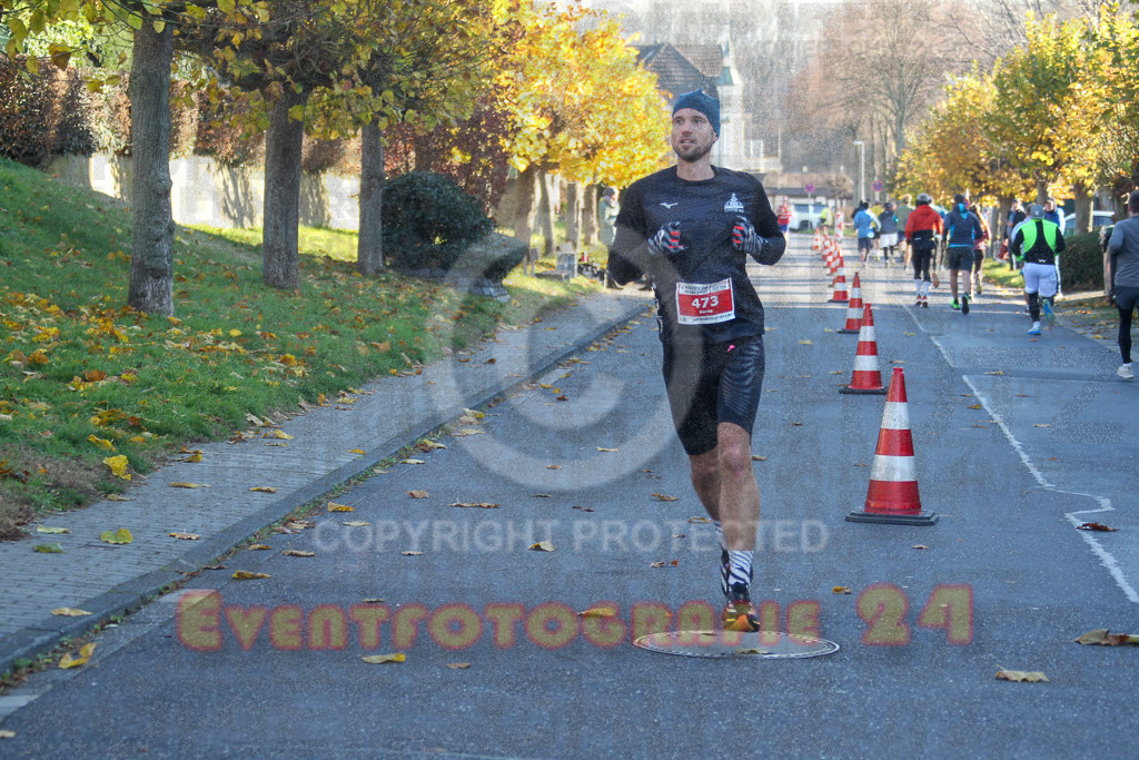 241201_1211_EV4_1884 | Sportfotografie im Rhein-Sieg Kreis, Köln, Bonn, NRW, Rheinland Pfalz, Hessen, etc. Unser Tätigkeitsfeld umfasst den Laufsport vom Volkslauf über den Marathon, Duathlon, Triathon bis zum Ultralauf wie Kölnpfad Ultra oder Schindertrail.