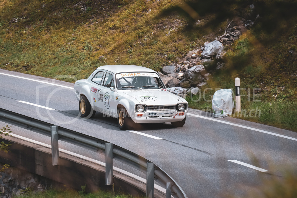 21. Arosa ClassicCar 2025 - 7. =September= 2025 | Heinz Köhli aus Bäch (SUI) in einem Ford Escort RS 2000 aus dem Jahre 1973 mit Startnummer 511 am Arosa ClassicCar 2025 in der Kategorie Competition..@arosaclassiccar, @arosa.official, #arosaclassiccar, #arosa, #76curves, #classiccarBild: Sportfotografie Markus Aeschimann | www.markus-aeschimann.ch - Realisiert mit Pictrs.com
