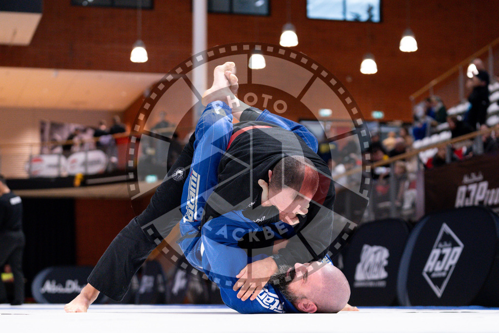 20241013PBB5164 | Athletes compete during the AJP Tour Europe Continental Jiu-Jitsu Amateurs & Masters Championship on October 13, 2024 in Almere near Amsterdam, Netherlands. © Chiara Dazi / photoblackbelt