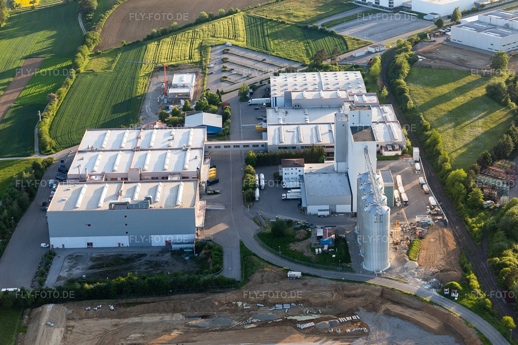 Luftbild: Industriegebiet Industriestraße in Horb am Neckar im Bundesland Baden-Württemberg in Deutschland. Foto: IMG_114845.jpg vom 31.05.2019 durch Werner Riehm/FLY-FOTO.de