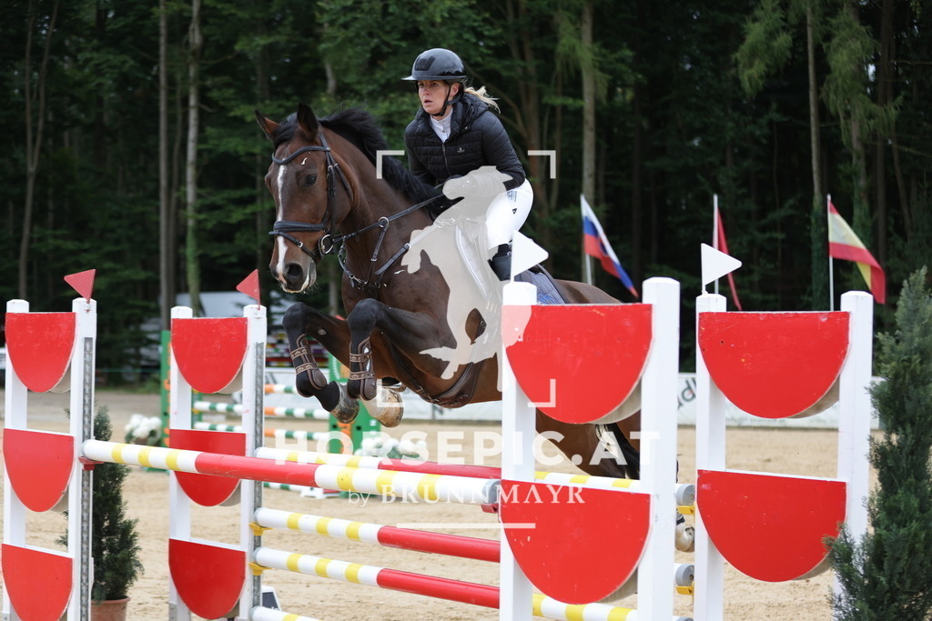 0P6A6977 | Willkommen bei Brunnmayr - Design & Fotografie – Ihrem Spezialisten für Reitturniere und Pferdeveranstaltungen in Oberösterreich, Salzburg und Bayern! Seit über 17 Jahren sind wir leidenschaftlich dabei.